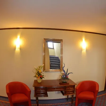 アレックス ロイカーバード