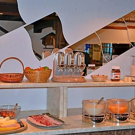 Alex Hotel