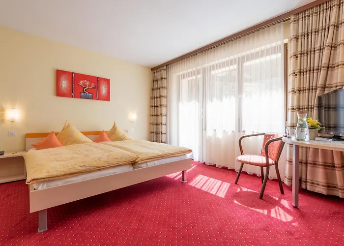 أليكس فندق لوكباد